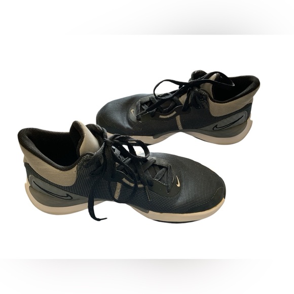 Nike Renew Elevate 3 DD9304-002 Grey/Black Basketball Shoes Mens 8.5/Womens 10 - Picture 1 of 7